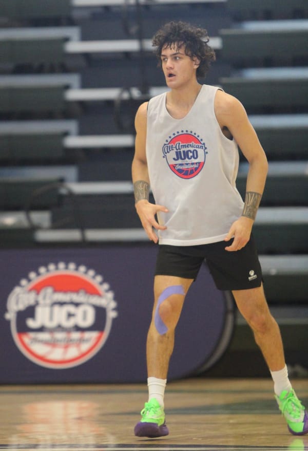 Latest JUCO Recruiting News